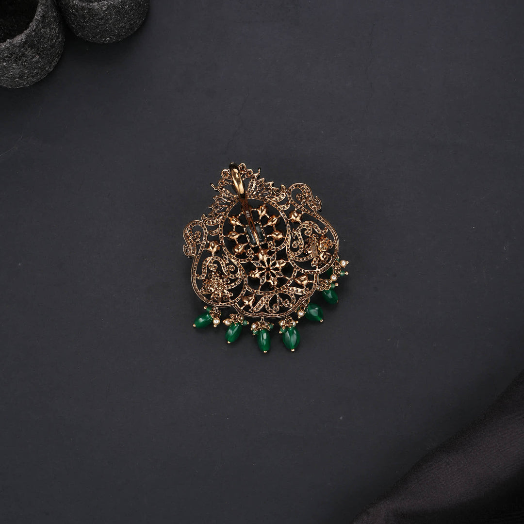 Effortlessly Pretty Victorian Pendant Set