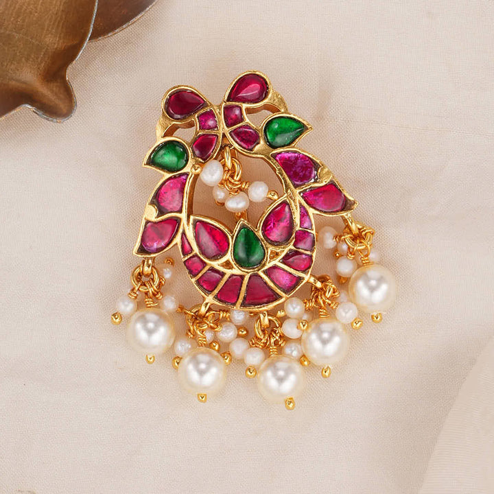 Vedhikaa Kundan Pendant