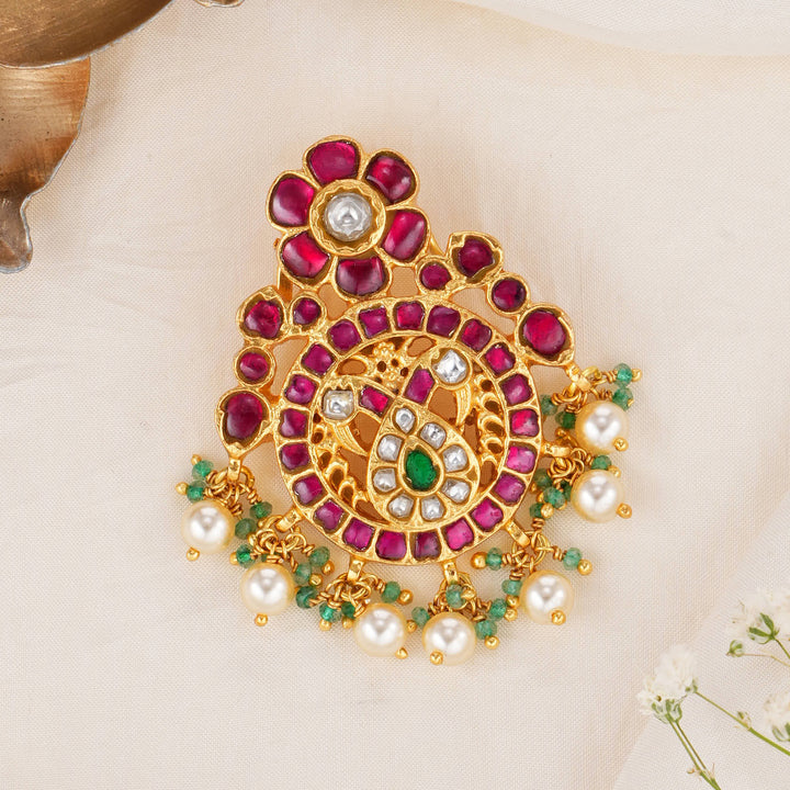 Radiantly Shines Kundan Pendant