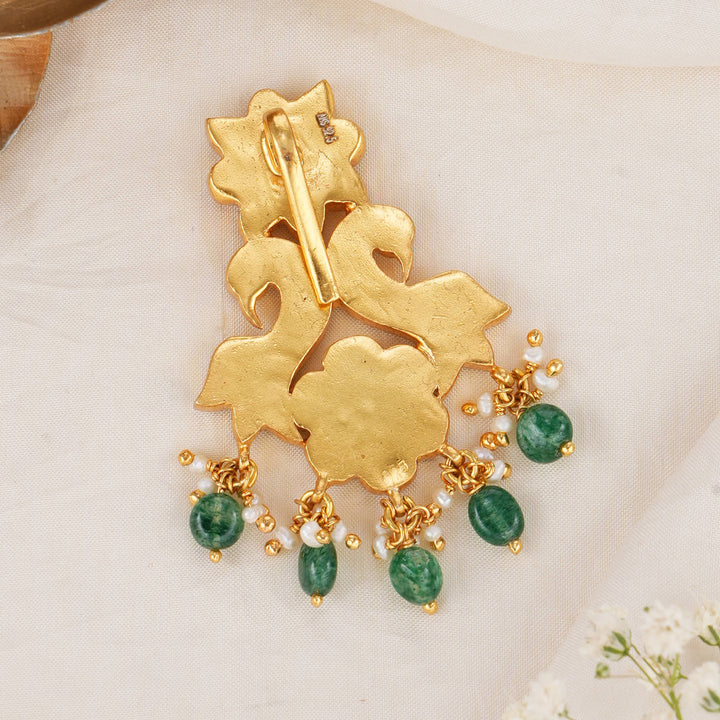 Resplendent Kundan Pendant