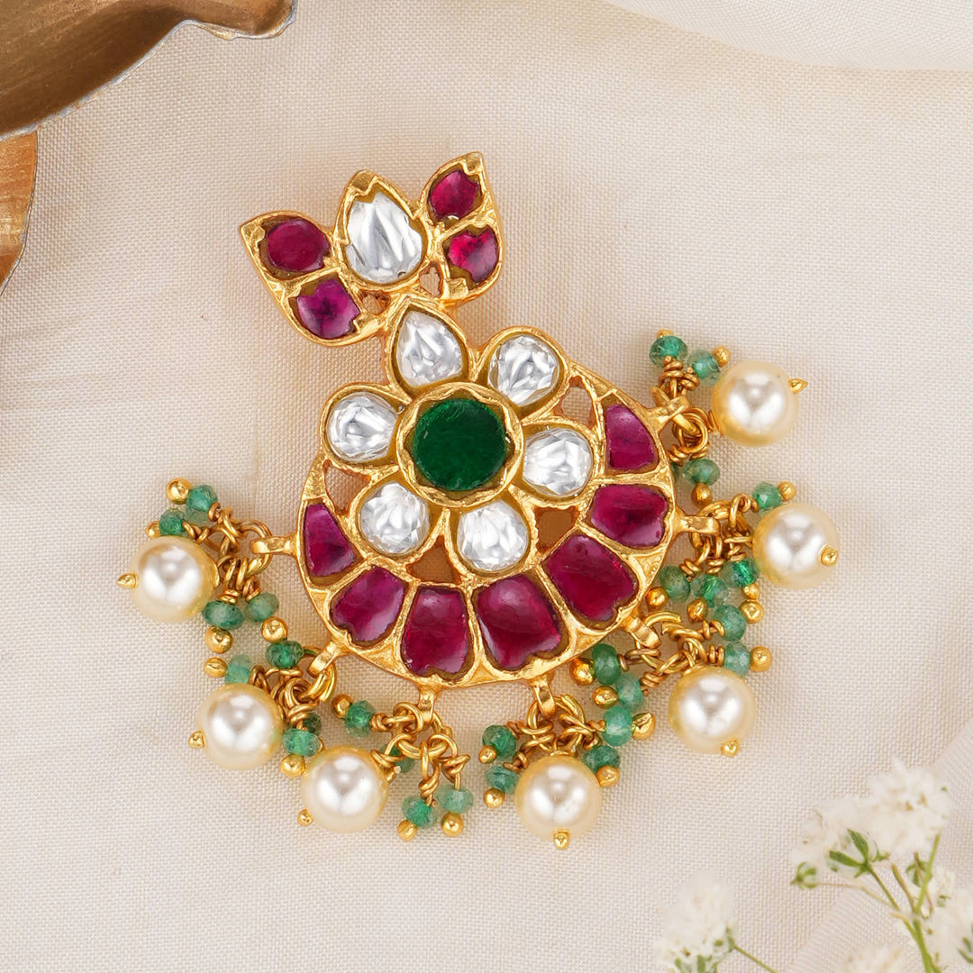 Chromatic Wear Kundan Pendant