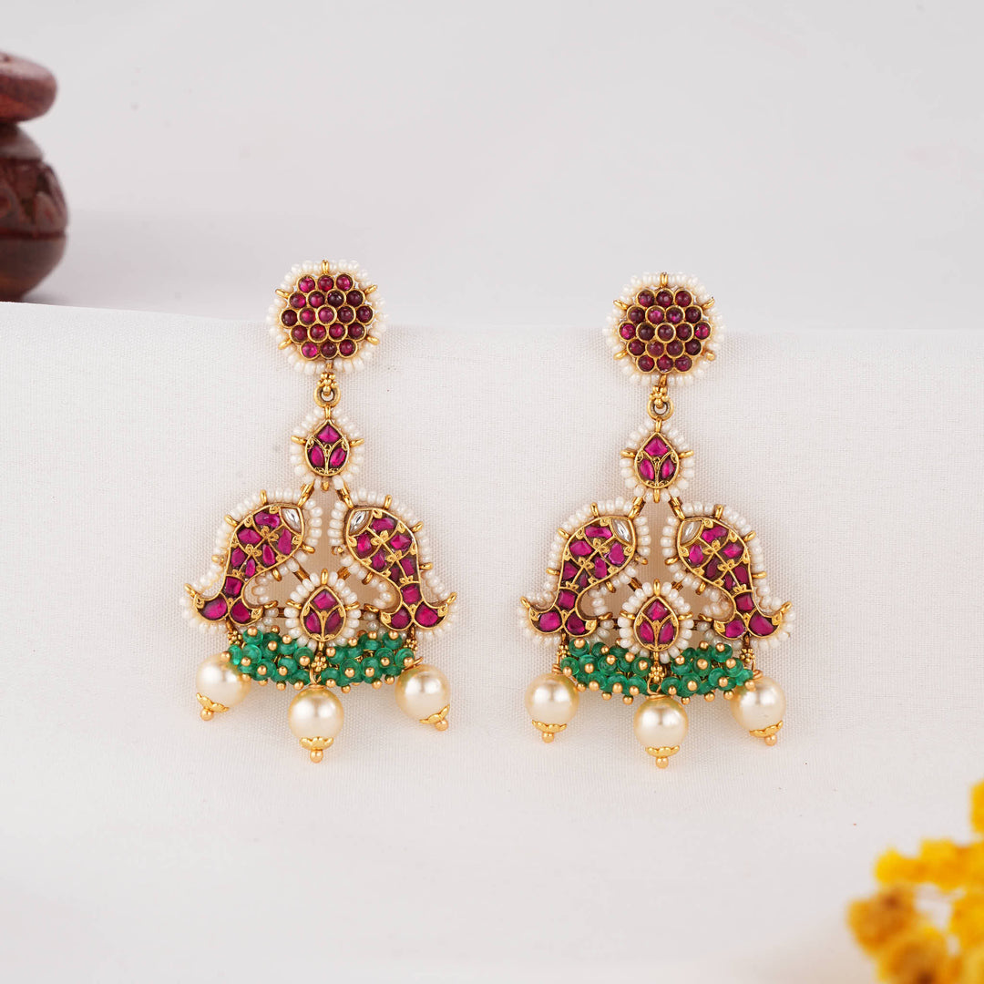 Lustrous Finish 3D Spl Pendant Set