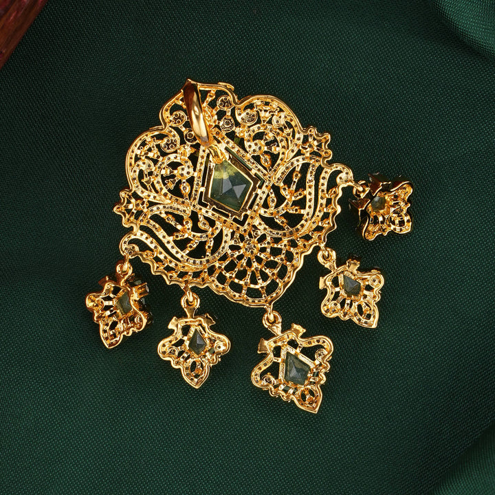 Lavish  Diamond Design Pendant