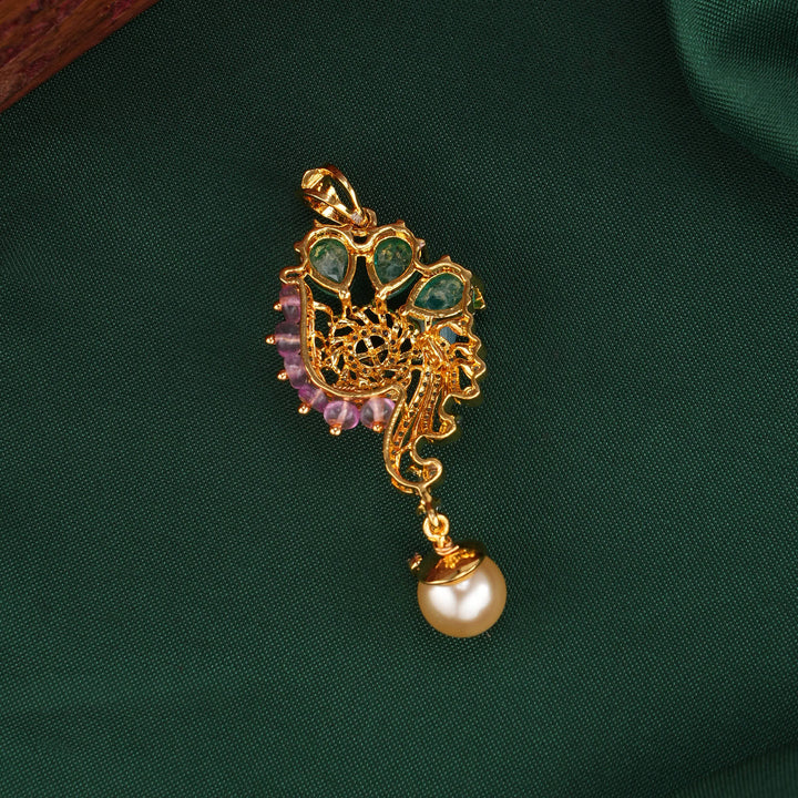 Adorable Diamond Design Pendant
