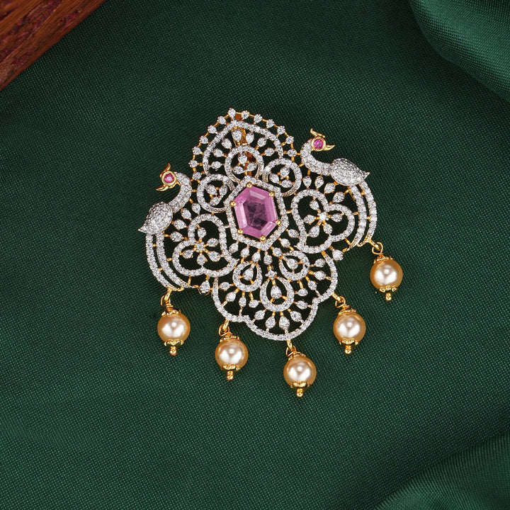 Luxurious Appeal Avikam Pendant