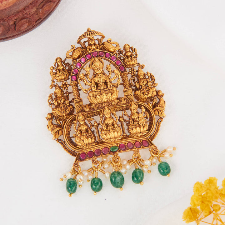 Luxurious Look 3D Spl Pendant