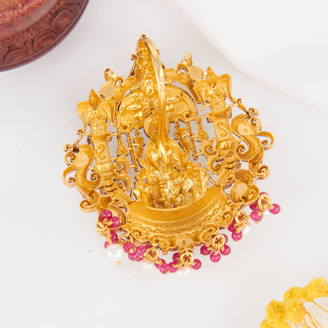 Captivating 3D Spl Pendant