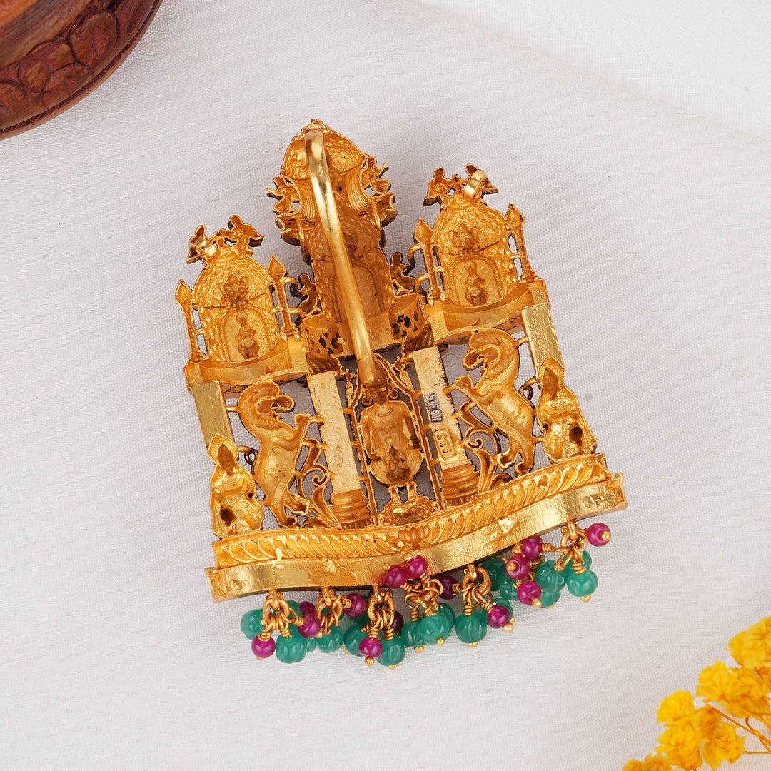 Entrancing 3D Spl Pendant