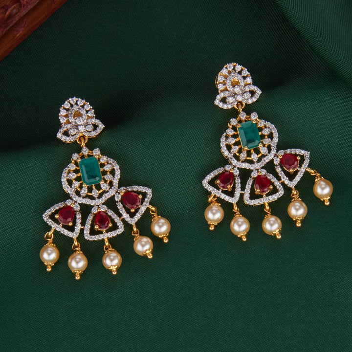 Charm Catchy Avikam Pendant Set