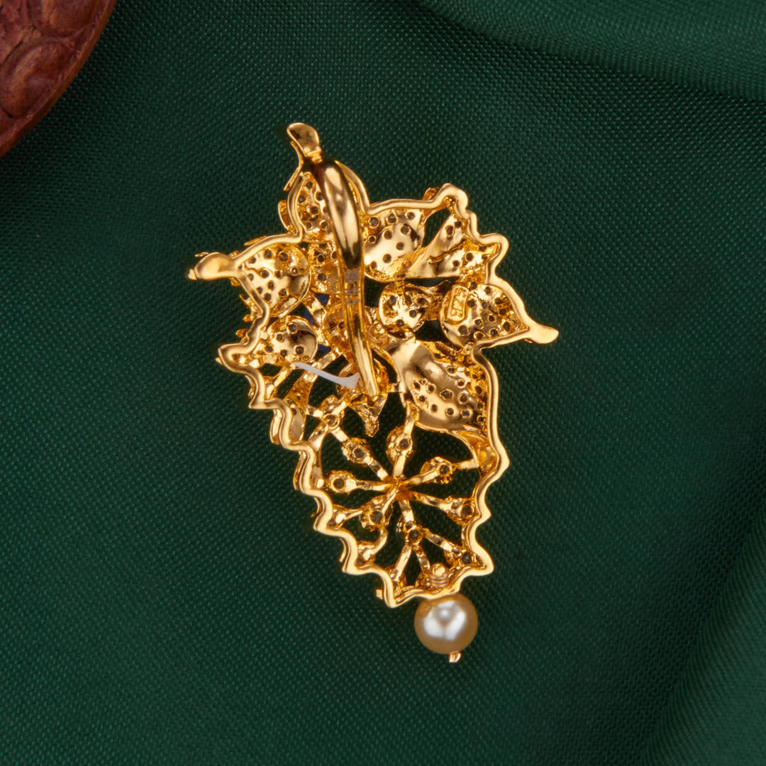 Dazzling Diamond Design Pendant