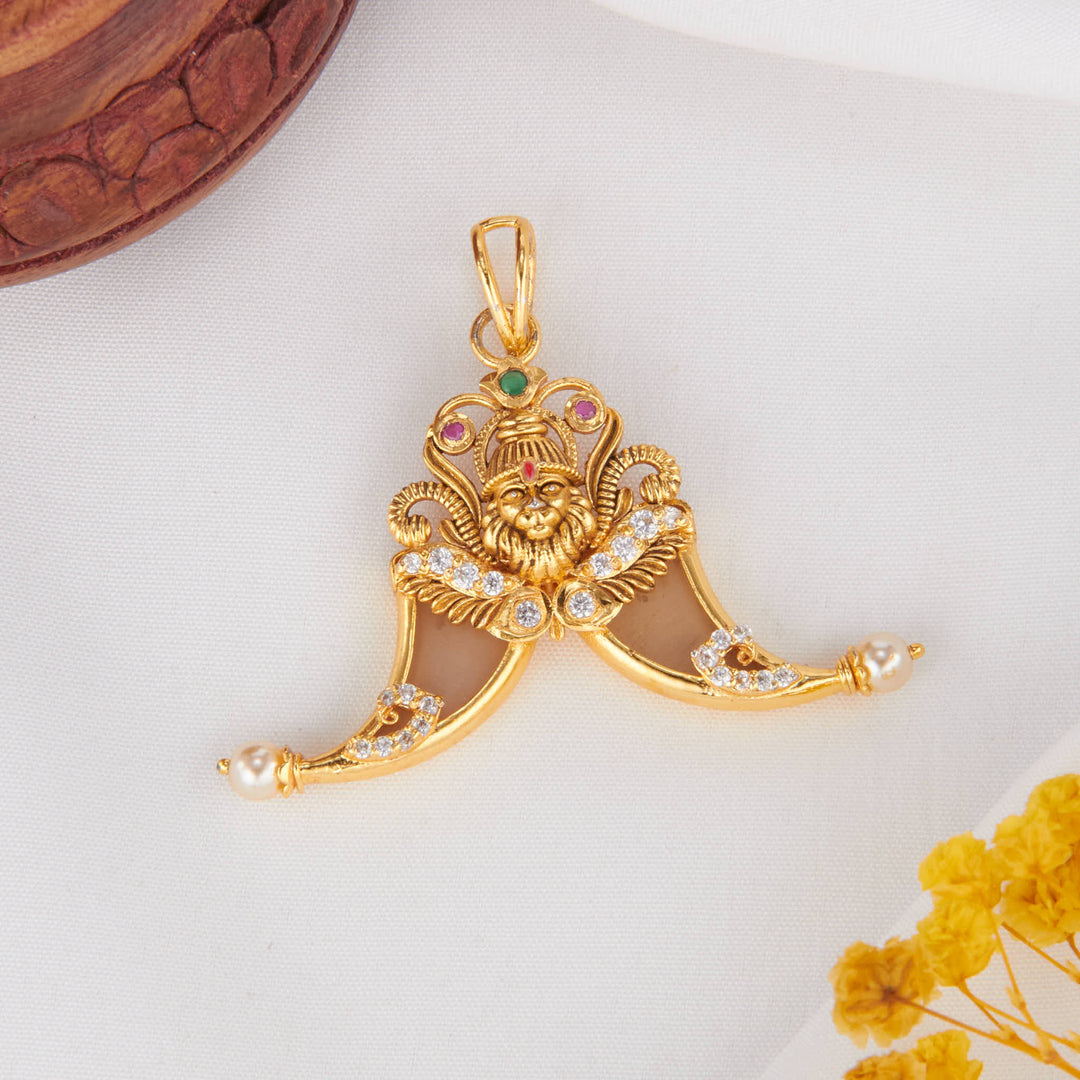 Majestic Claw Pendant