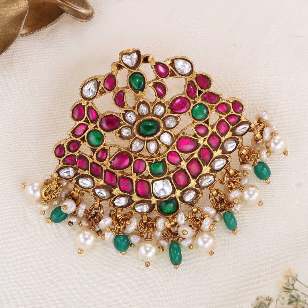 Classic Look Kundan Pendant