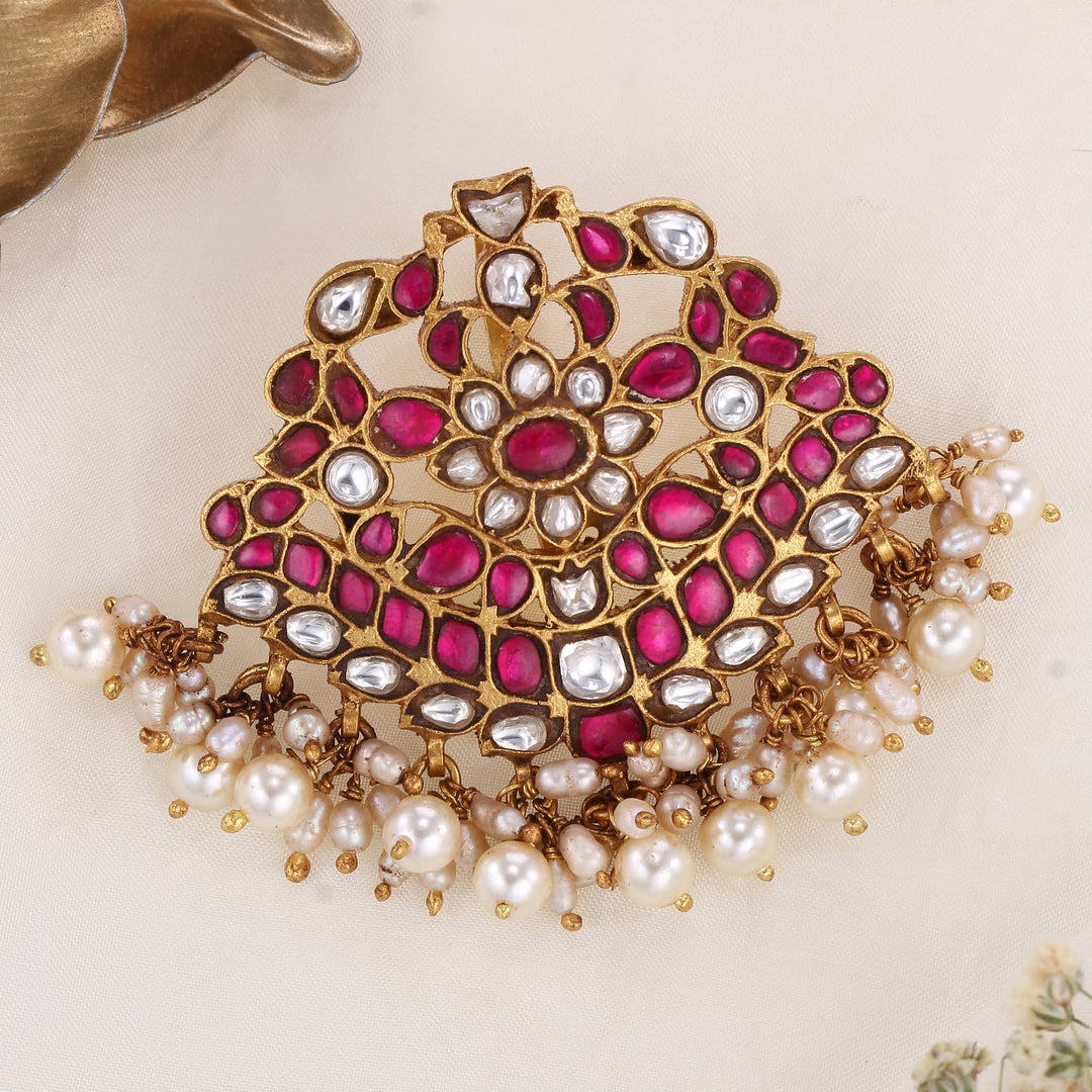Trendy Look Kundan Pendant