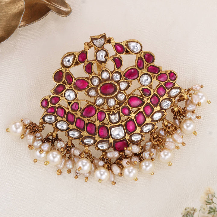 Trendy Look Kundan Pendant