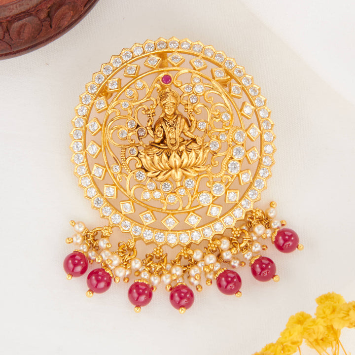 Yaadhavi Stone Pendant