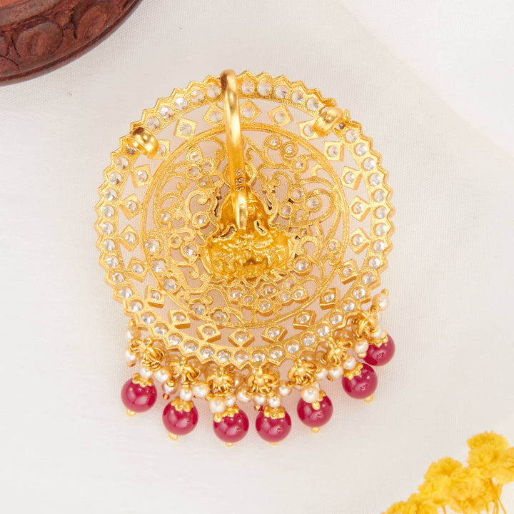 Yaadhavi Stone Pendant