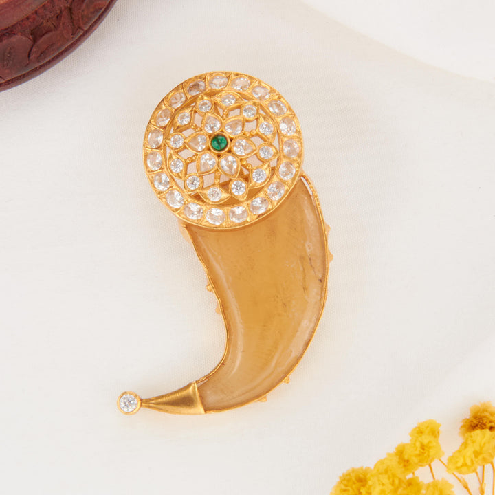 Yaadhavi Stone Pendant