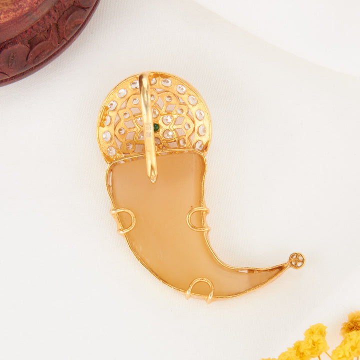 Yaadhavi Stone Pendant