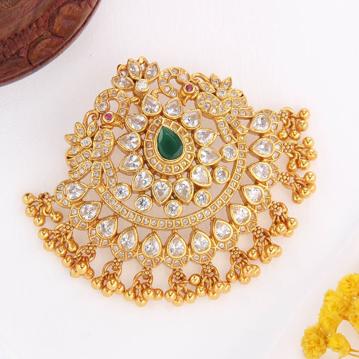 Glistening Stone Pendant