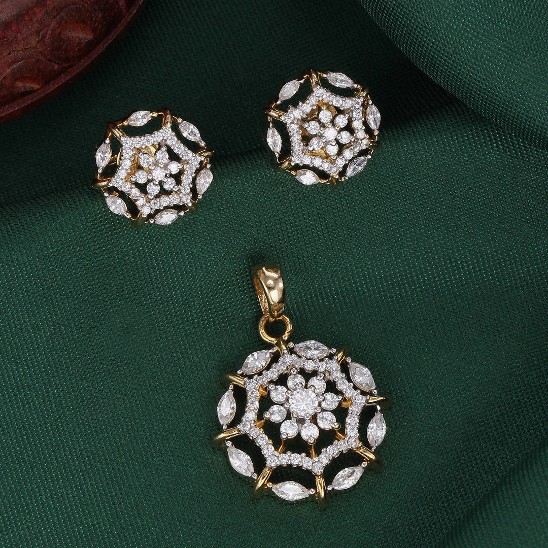 Brilliant Bloom Avikam Pendant Set