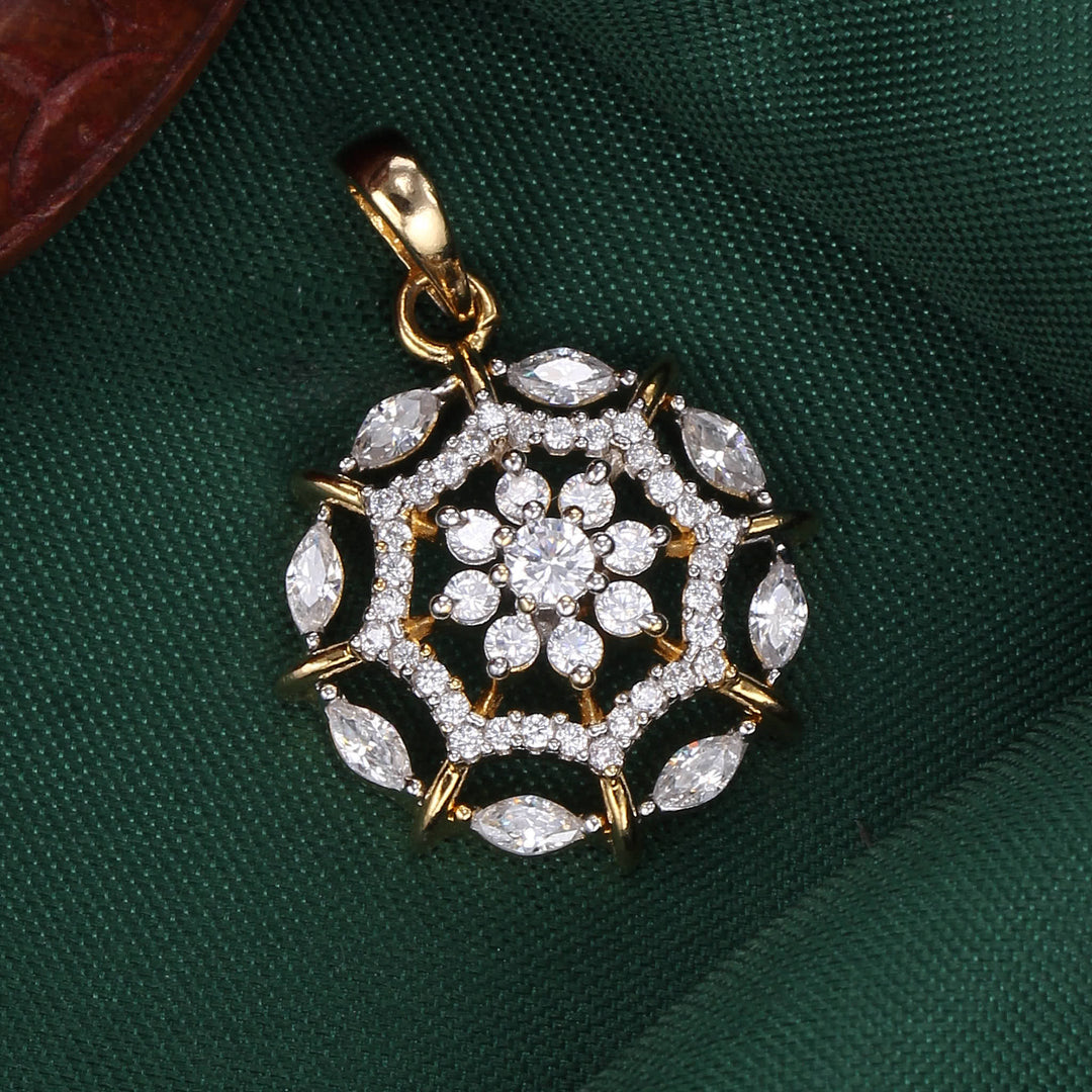 Brilliant Bloom Avikam Pendant Set