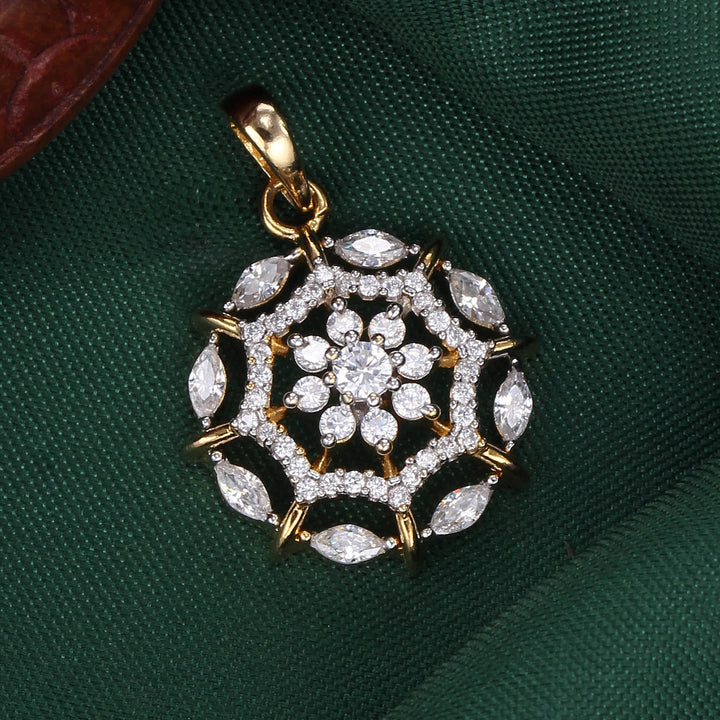 Brilliant Bloom Avikam Pendant Set