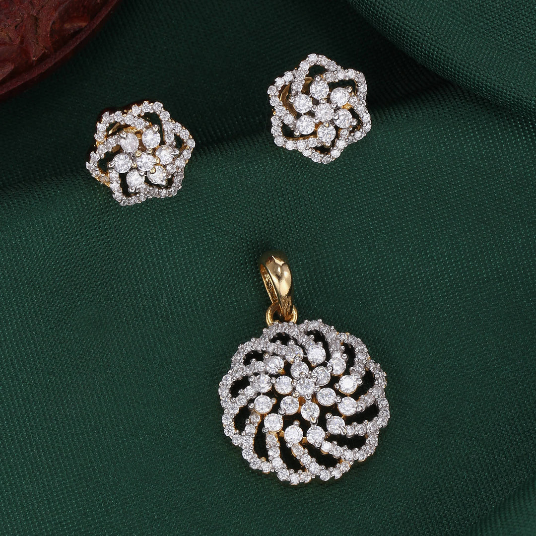 Blooming Allure Avikam Pendant Set