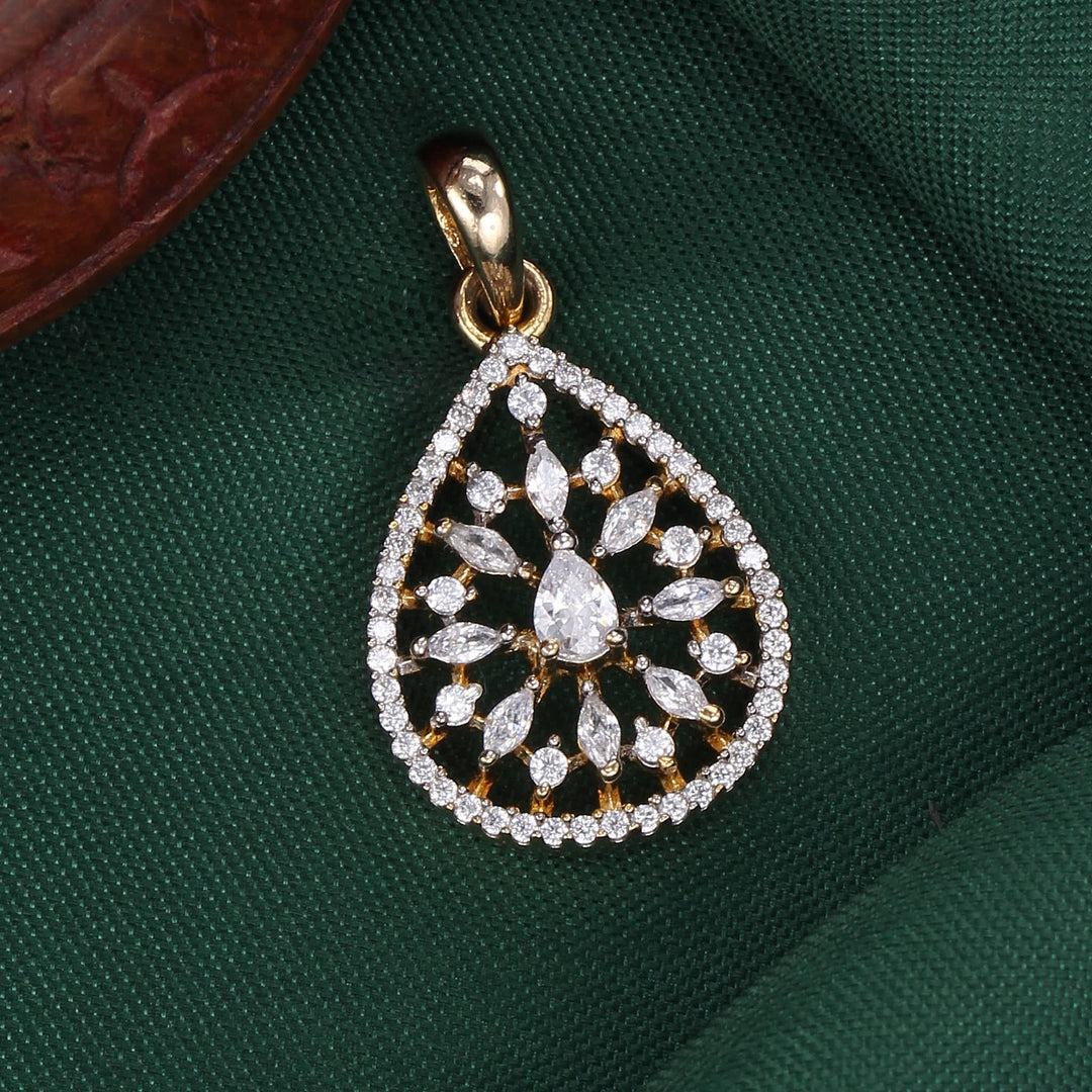 Artistic Shimmer Avikam Pendant Set