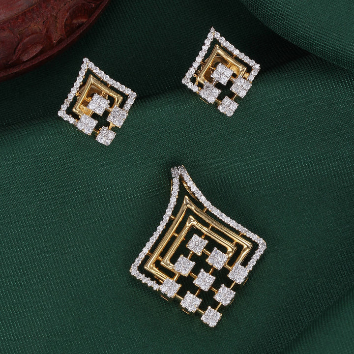 Magnificent Muse Avikam Pendant Set