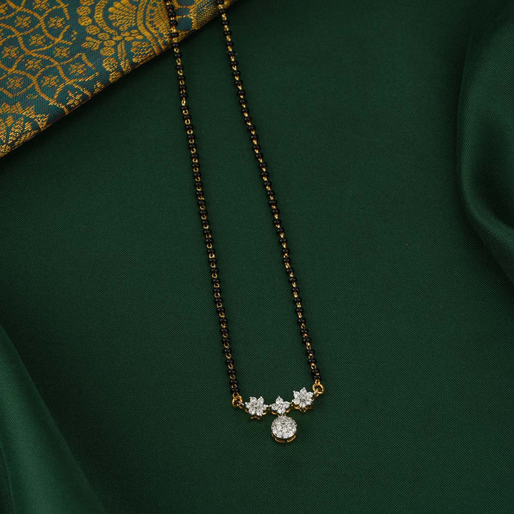 Diptika Mangalsutra Chain With Earrings