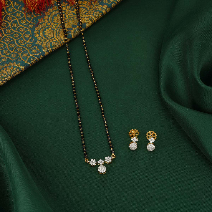 Diptika Mangalsutra Chain With Earrings