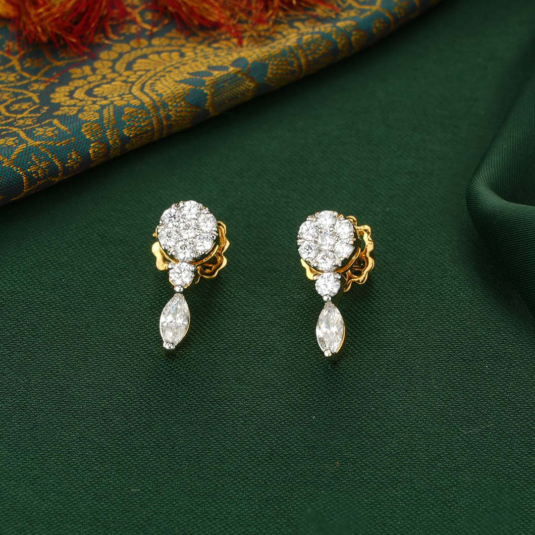 Pretiest Mangalsutra Chain With Earrings