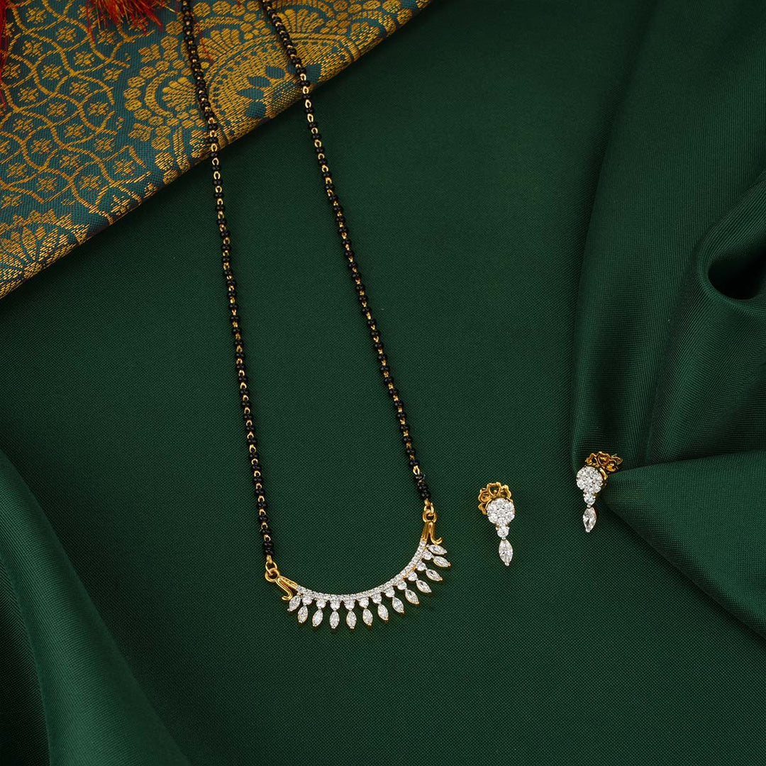 Pretiest Mangalsutra Chain With Earrings