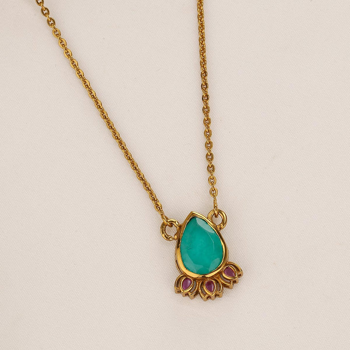 Shinning Green Chain with Earrings