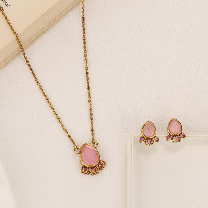 Lithisha Chain with Earrings