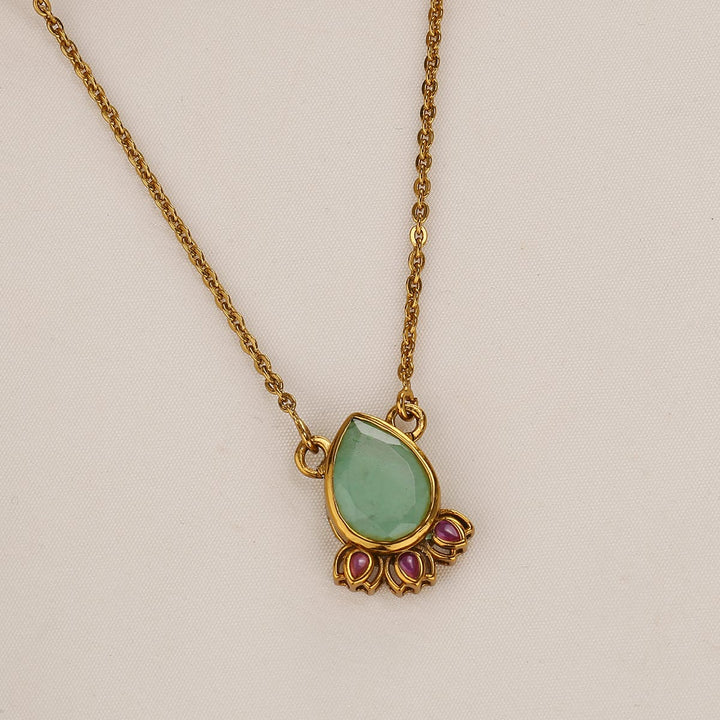 Yashikha Chain with Earrings