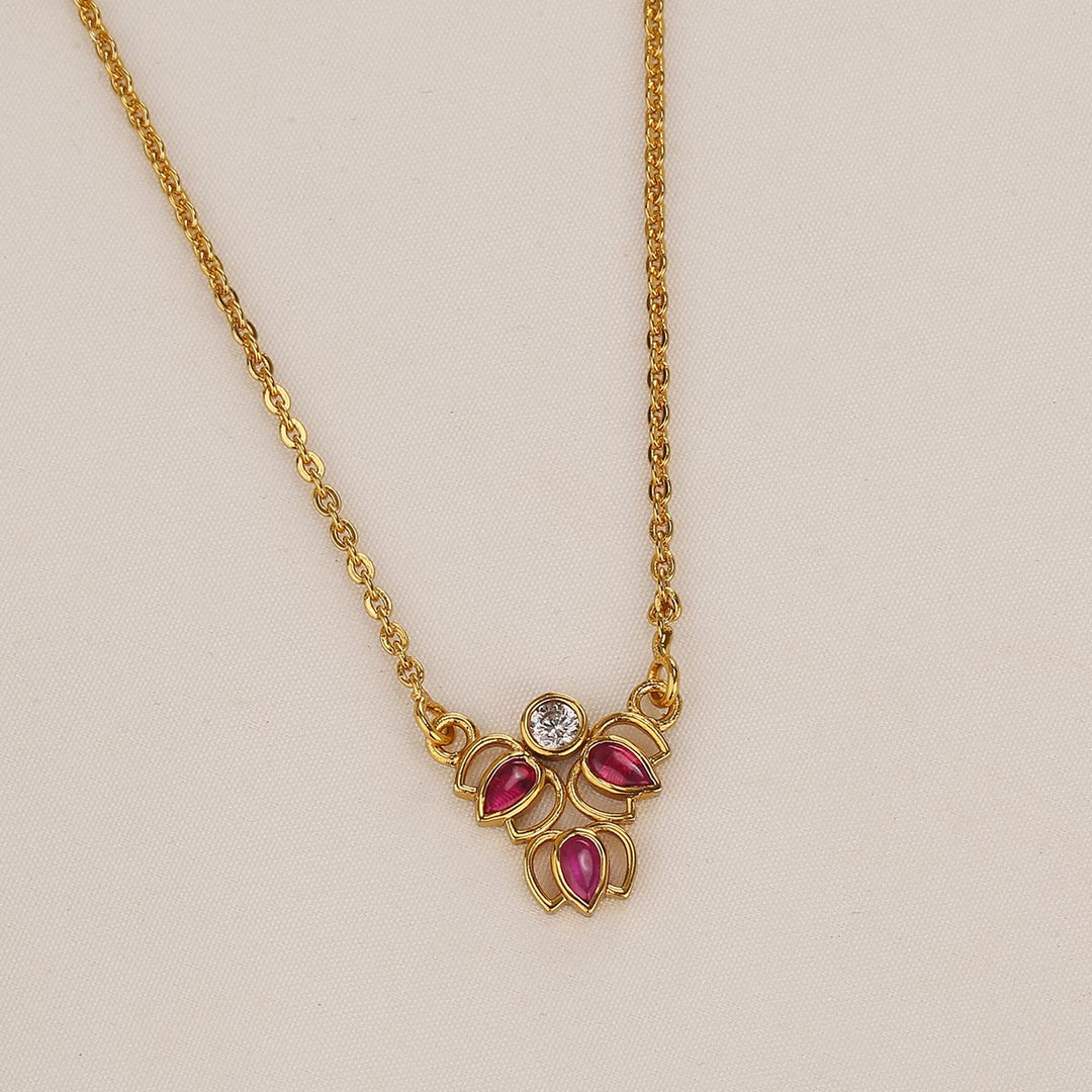 Janvikha Chain with Earrings