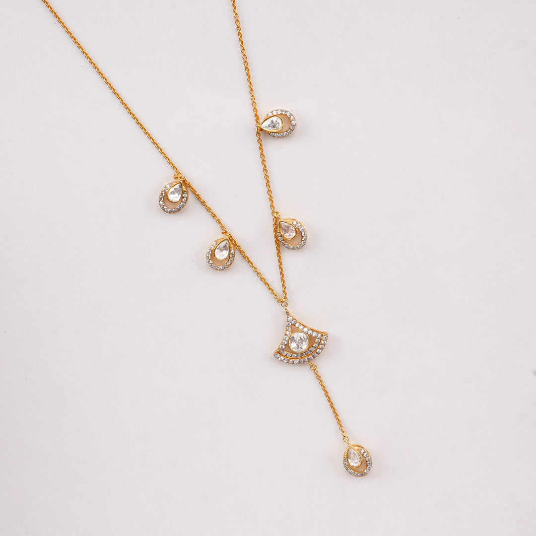 Diyantha Chain With Earrings