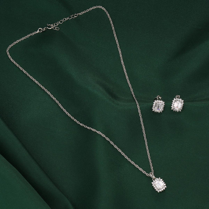 Yamika Chain with Earrings