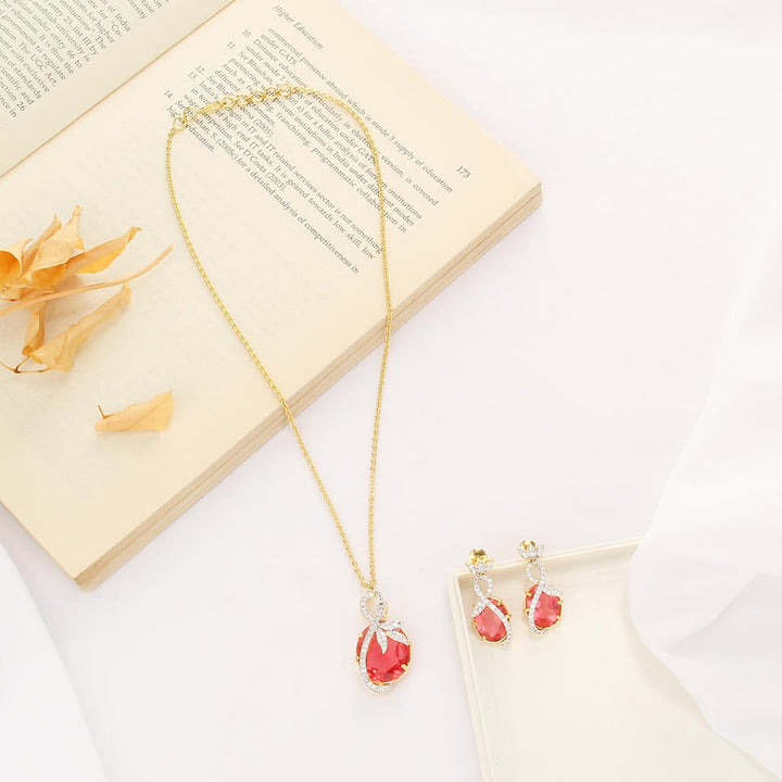 Eternal Glow Chain With Earrings