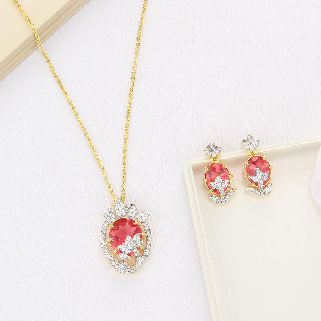 Chic & Fabulous Chain With Earrings