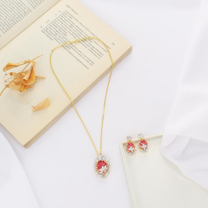 Chic & Fabulous Chain With Earrings