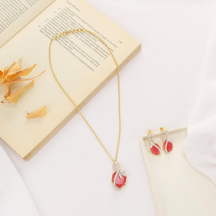 Stylish Chain With Earrings