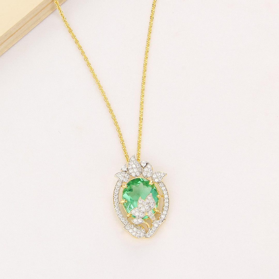 Gleaming Chain With Earrings