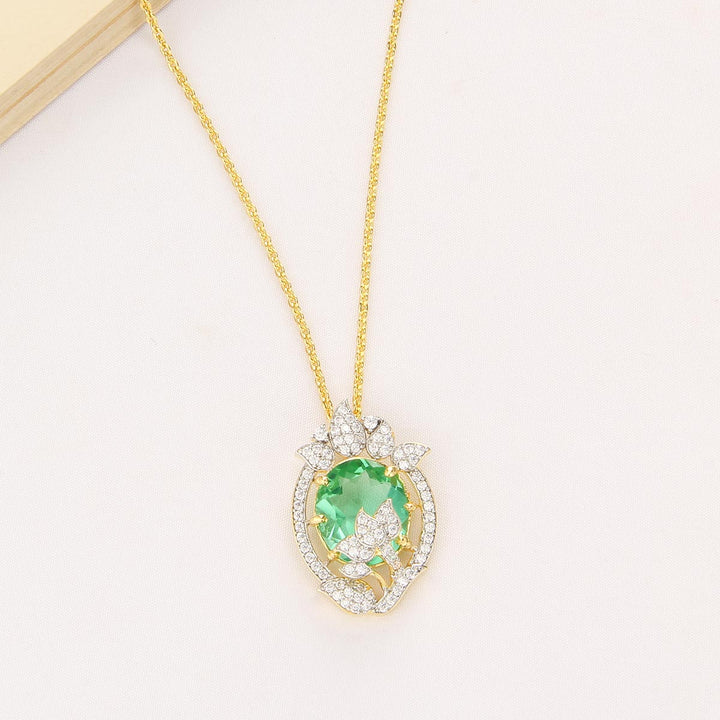 Gleaming Chain With Earrings