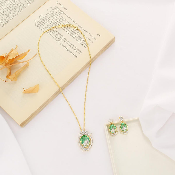 Gleaming Chain With Earrings