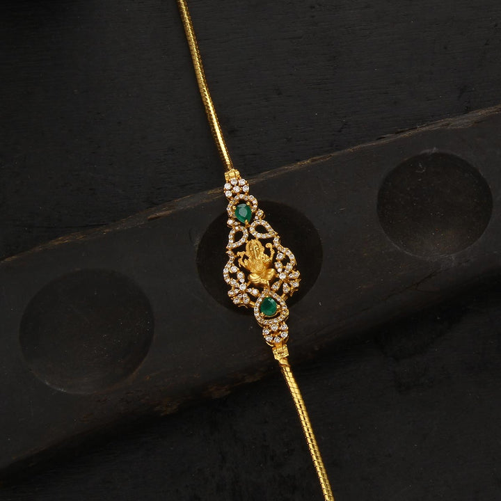 Stunning Mugappu Chain