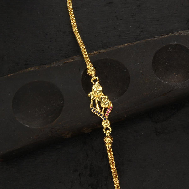 Wadhika Mugappu Chain