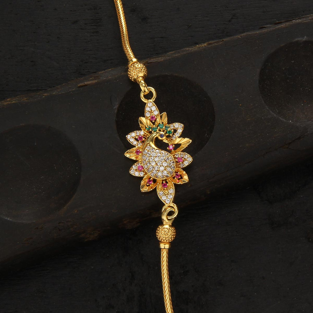 Riyana Mugappu Chain