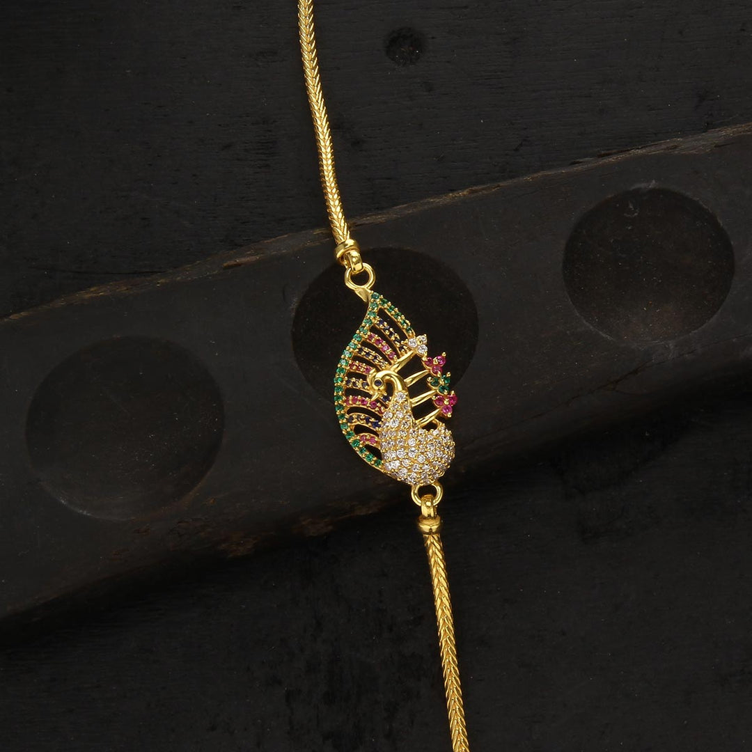 Niralini Mugappu Chain